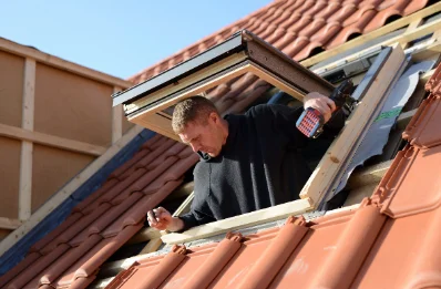 Pose de fenêtres de toit Velux à Lantillac